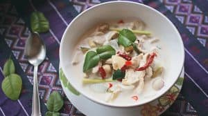 Read more about the article Dầu dừa là nguồn chất béo lành mạnh cho cơ thể