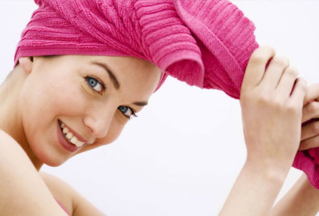 6 cách ủ tóc bằng dầu dừa giúp tóc nhanh dài bóng mượt